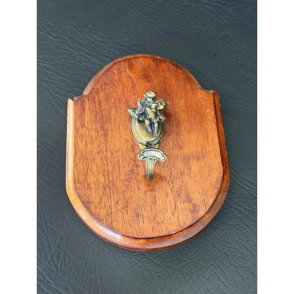 Vintage Brass Cherub Wall Hook Plaque Violin Angel Key Hanger Hollywood Regency
